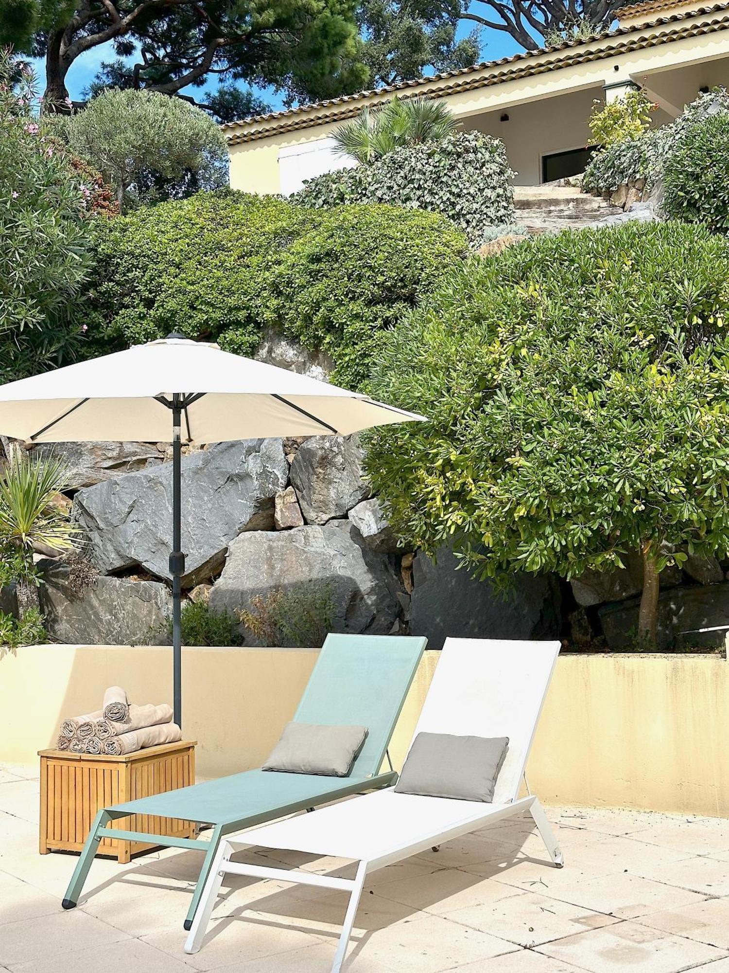 Villa Boca A Gigaro - Avec Vue Et Piscine Chauffee La Croix-Valmer Luaran gambar