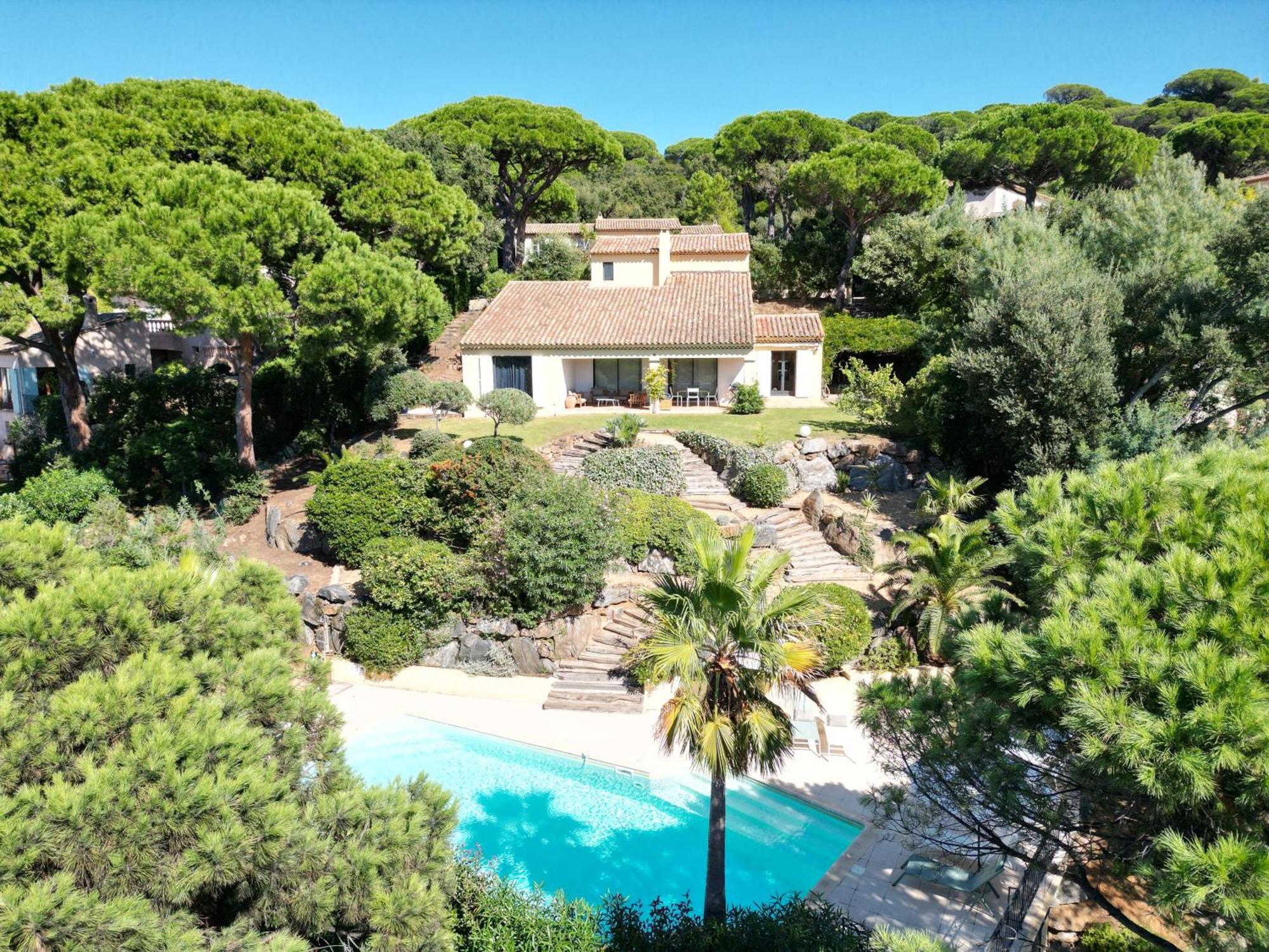 Villa Boca A Gigaro - Avec Vue Et Piscine Chauffee La Croix-Valmer Luaran gambar