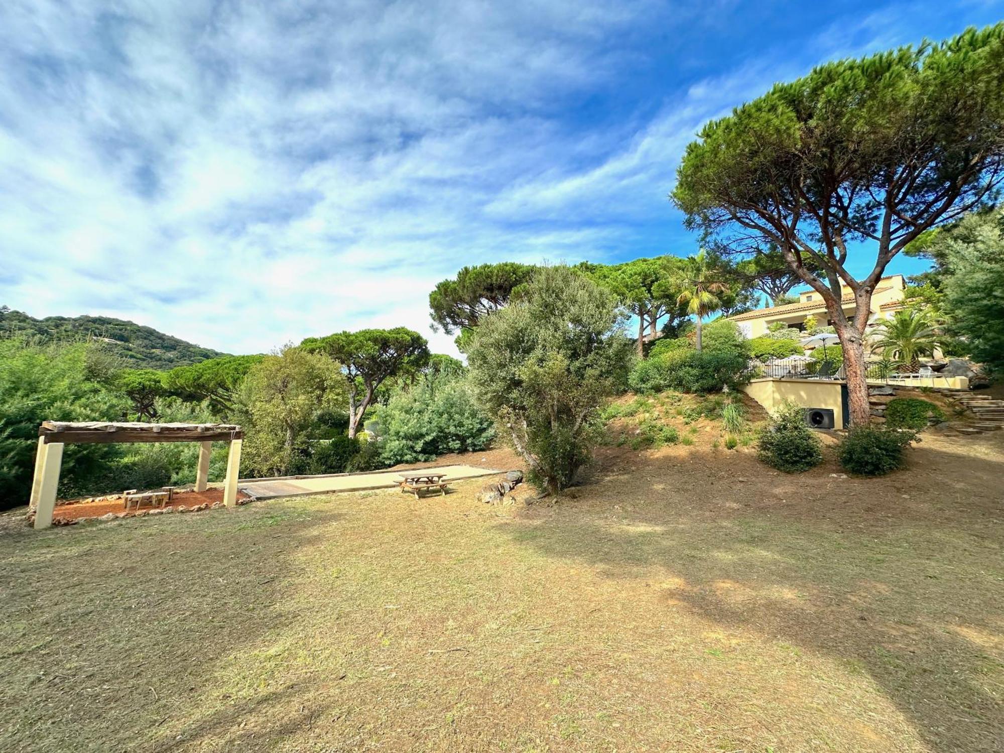 Villa Boca A Gigaro - Avec Vue Et Piscine Chauffee La Croix-Valmer Luaran gambar
